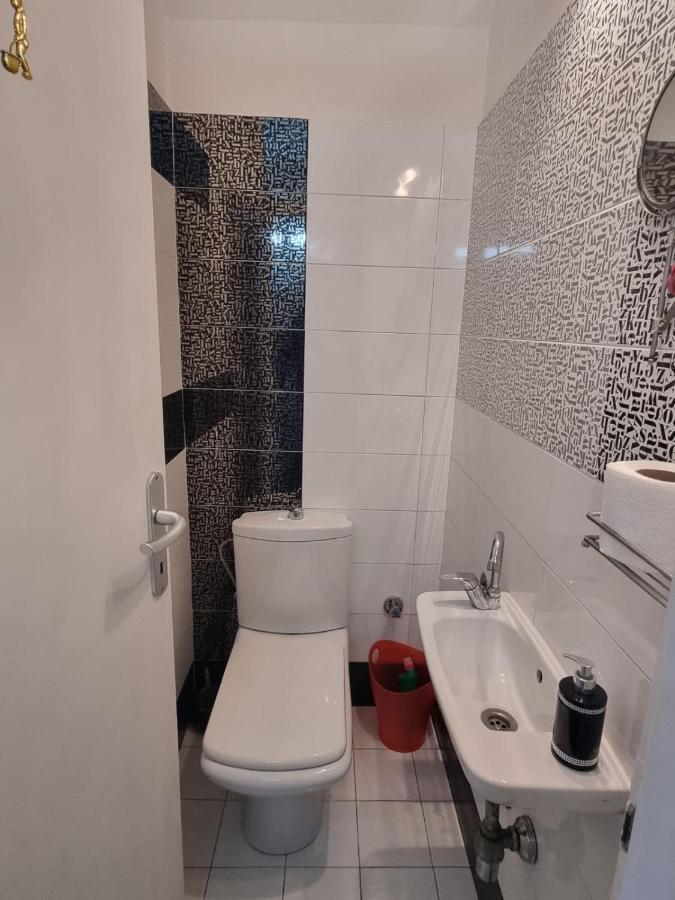 Apartamento Hawaii- 2 Bdr, Arena, Sava Centar, Free Parking Belgrado Exterior foto